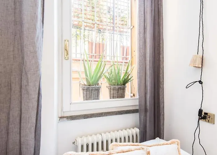Luxury Spanish Steps Terrace Apartment Rom