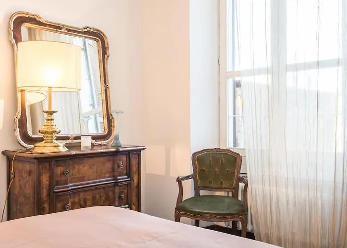Luxury Spanish Steps Terrace Apartment *